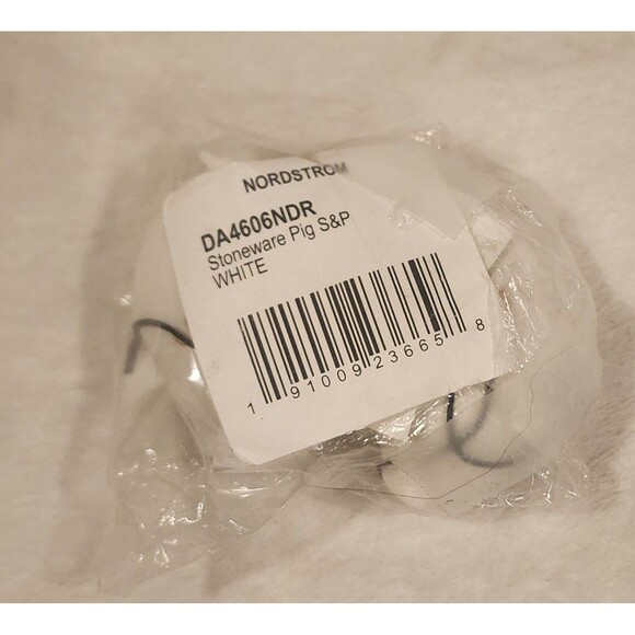 Ceramic Pig Salt & Pepper Shakers Small White With Gold Monogram - Picture 5 of 5